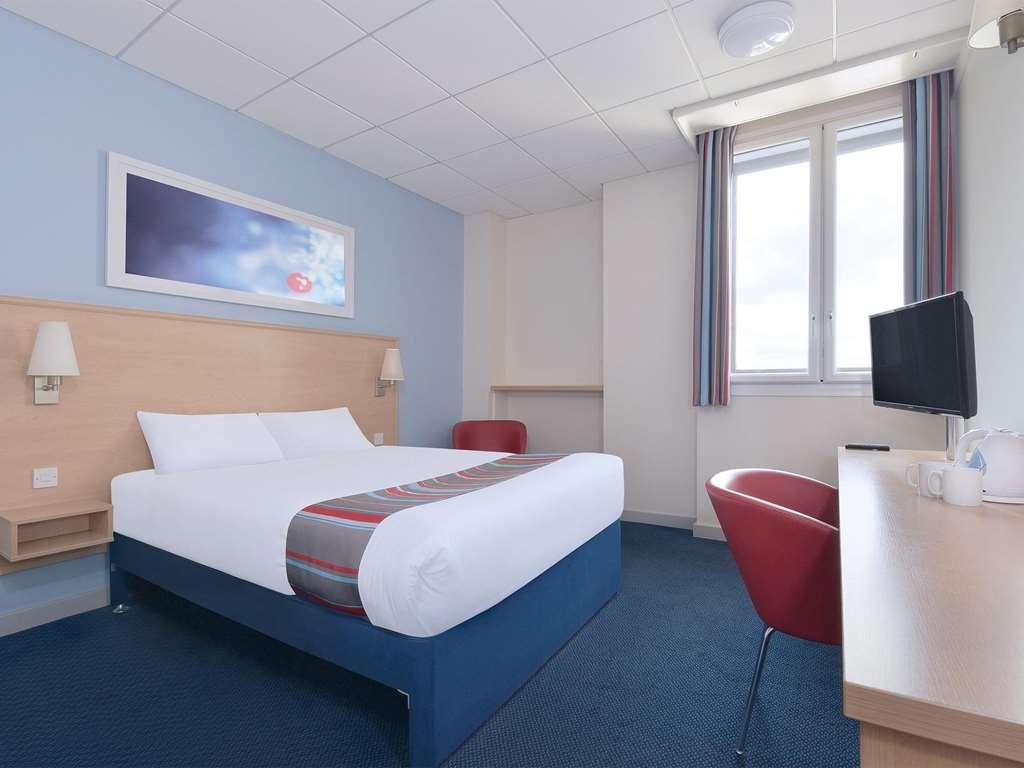 Travelodge Leeds Colton Garforth Oda fotoğraf